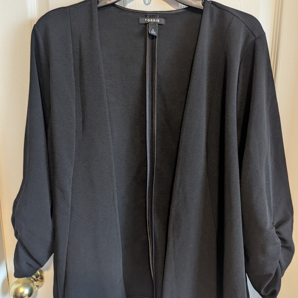 Torrid Classic Black Top